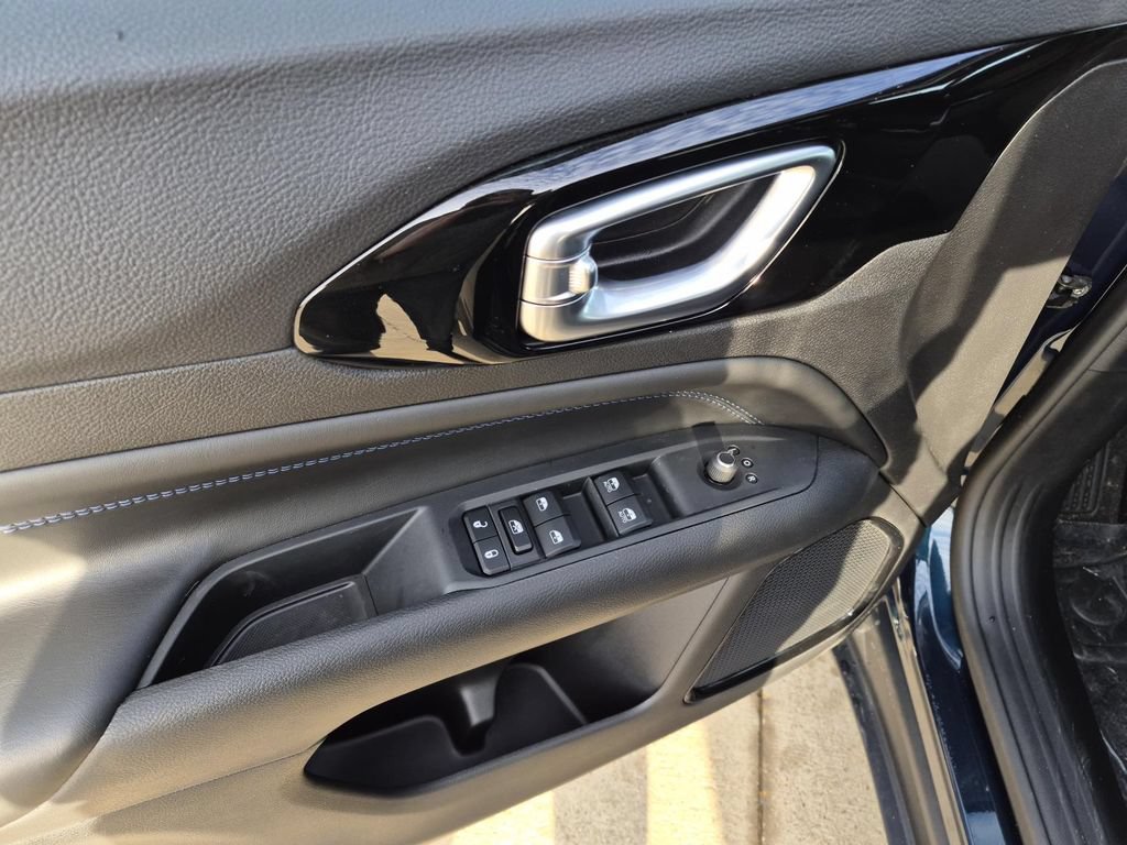 New 2026 Jeep Compass Latitude AWD/4WD image 12