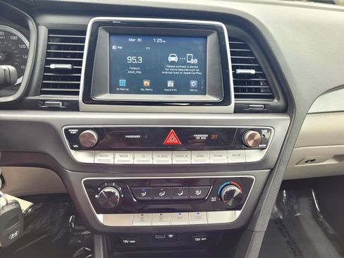 Used 2019 Hyundai Sonata SE FWD image 20