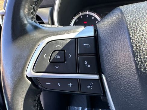 Used 2024 Toyota Highlander XLE AWD/4WD image 37