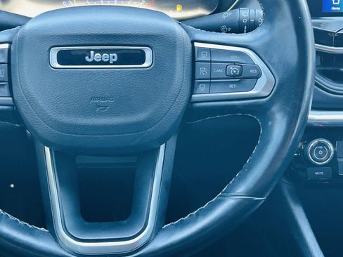 Used 2022 Jeep Compass High Altitude AWD/4WD image 19