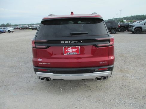 New 2025 GMC Acadia Denali image 5
