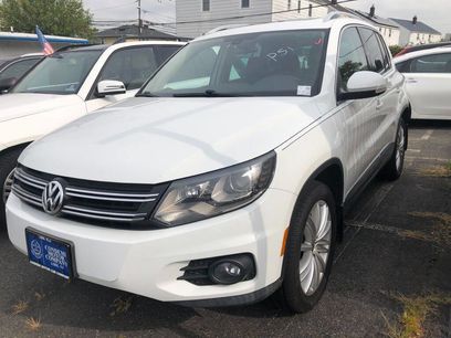 Used 2016 Volkswagen Tiguan SE