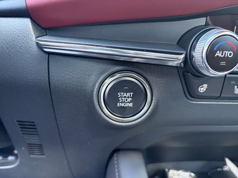 New 2026 MAZDA MAZDA3 Hatchback w/Premium Plus Pkg image 18