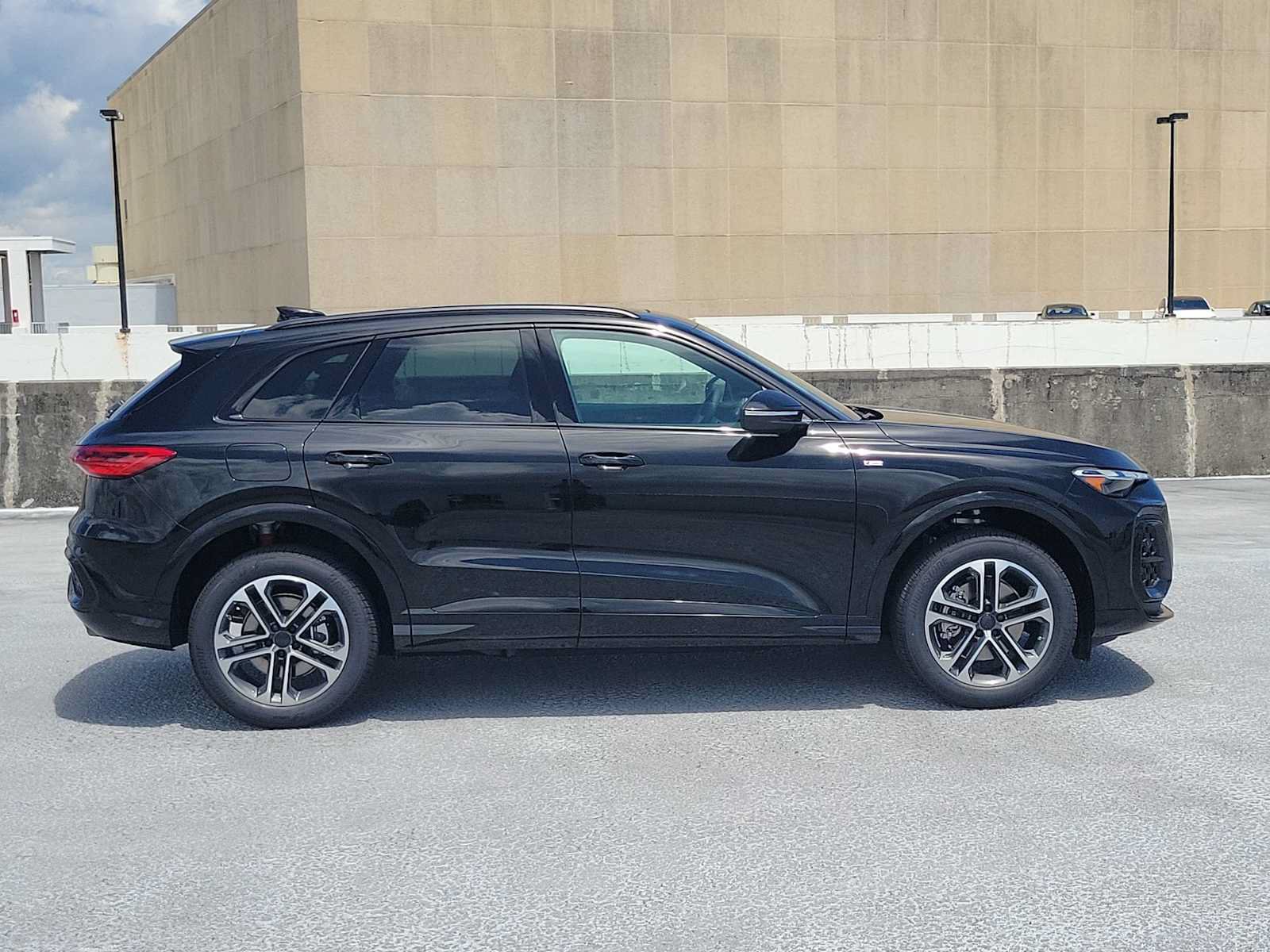 New 2026 Audi Q5 2.0T AWD/4WD image 7