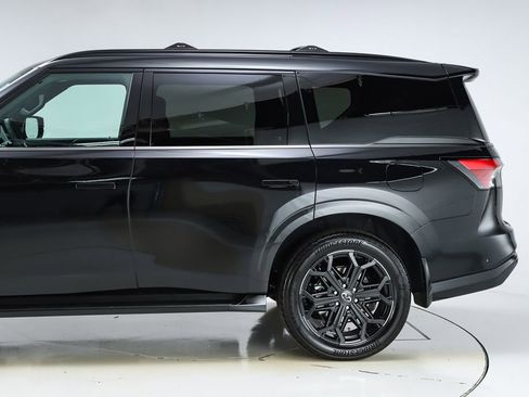 New 2026 INFINITI QX80 4WD w/ Sport Exterior Package image 4