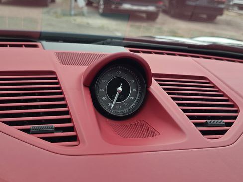 Used 2021 Porsche 911 Turbo image 19