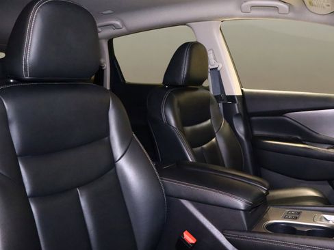 Used 2023 Nissan Murano SV image 19