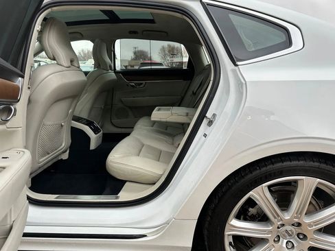 Used 2020 Volvo S90 T6 Inscription image 16