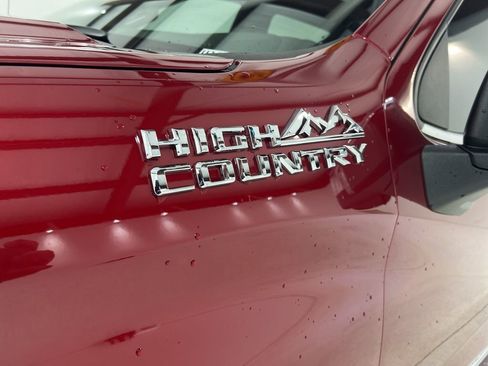 Used 2025 Chevrolet Silverado 1500 High Country w/ Z71 Off-Road Package image 31