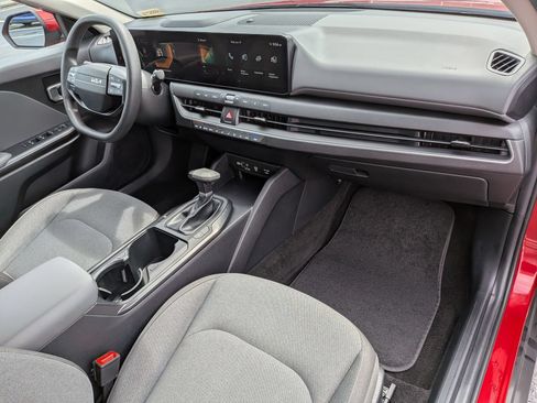 Used 2025 Kia K4 FWD image 36