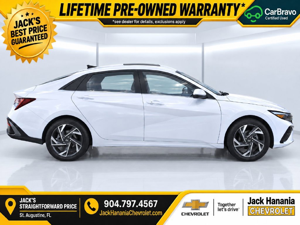 Used 2025 Hyundai Elantra SEL FWD image 8