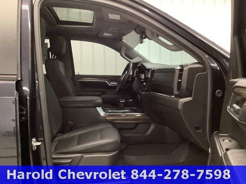 Used 2024 Chevrolet Silverado 1500 LT Trail Boss w/ LT Trail Boss Premium Package image 11