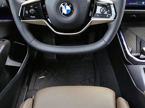 Used 2025 BMW X3 xDrive30i w/ Premium Package image 11