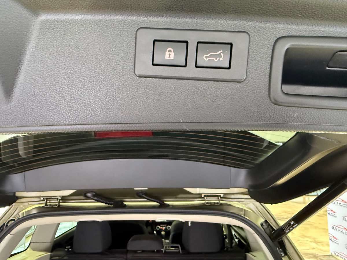 Used 2022 Subaru Forester Premium AWD/4WD image 43