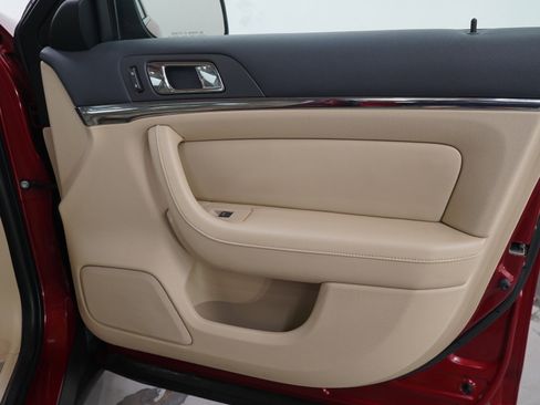 Used 2009 Lincoln MKS AWD image 9