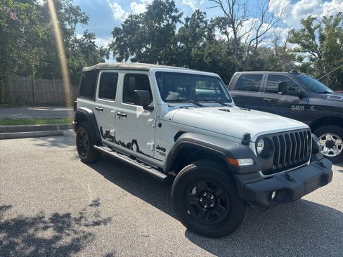 Used 2021 Jeep Wrangler Unlimited Sport image 5