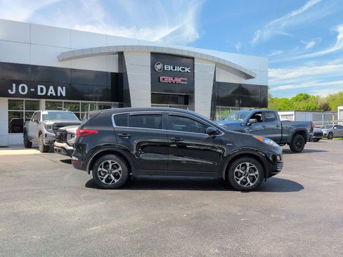 Used 2020 Kia Sportage LX AWD/4WD image 4
