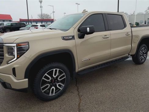 Used 2022 GMC Sierra 1500 AT4 w/ AT4 Premium Package image 38