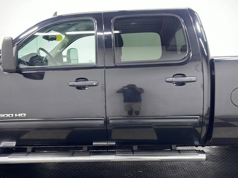 Used 2014 Chevrolet Silverado 2500 LT AWD/4WD image 12