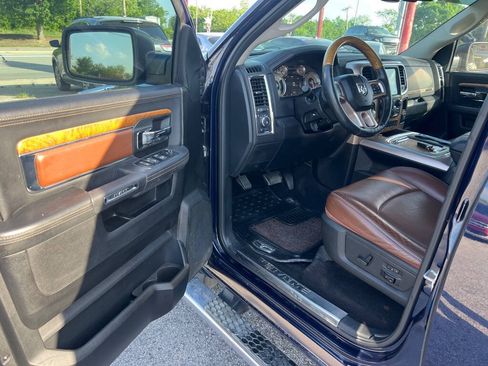 Used 2017 RAM 1500 Laramie Longhorn AWD/4WD image 11