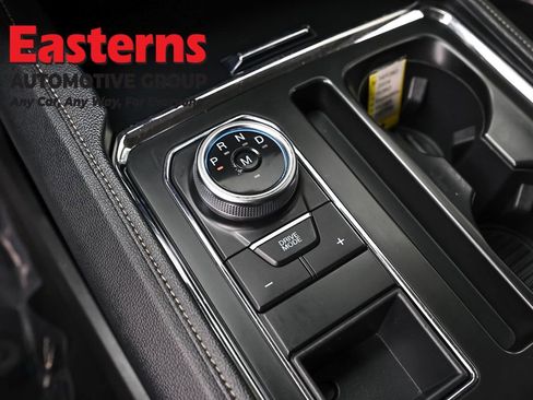 Used 2024 Ford Expedition XLT image 13