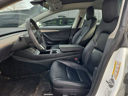 Used 2022 Tesla Model 3 Base image 3