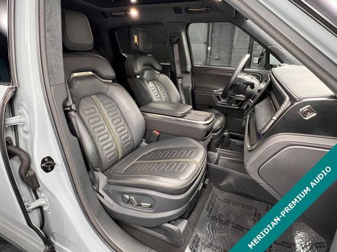 Used 2023 Rivian R1T Adventure image 4