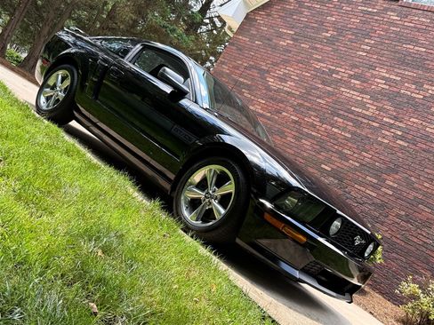 Used 2007 Ford Mustang GT RWD image 22