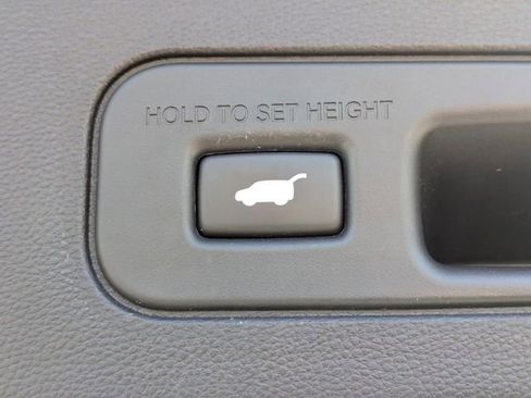 Used 2023 Acura MDX A-Spec image 15