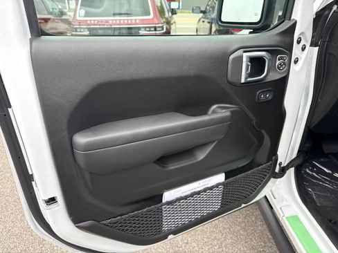 New 2026 Jeep Wrangler Unlimited Sport AWD/4WD image 18
