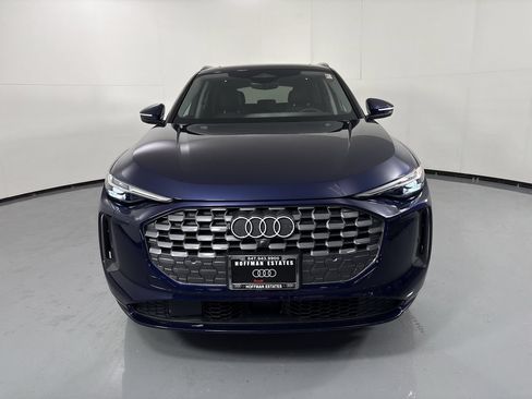Used 2025 Audi Q5 Premium Plus w/ Premium Plus AWD/4WD image 4