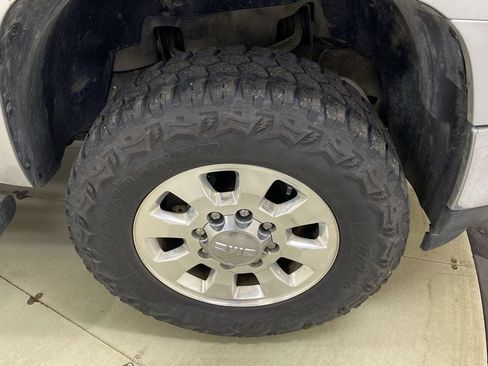 Used 2012 GMC Sierra 2500 SLE AWD/4WD image 27