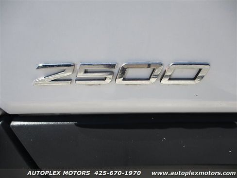 Used 2016 Mercedes-Benz Sprinter 2500 image 28