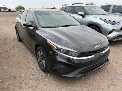 Used 2023 Kia Forte LXS FWD image 3