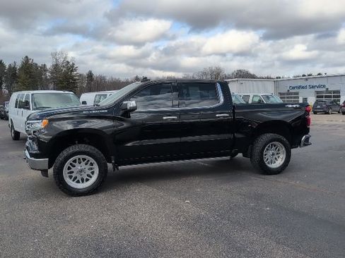 Used 2023 Chevrolet Silverado 1500 LTZ w/ LTZ Premium Package image 4