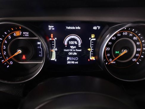 Used 2023 Jeep Wrangler Sport S image 4