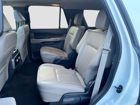 Used 2021 Ford Expedition XLT AWD/4WD image 24
