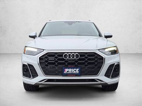 Used 2023 Audi Q5 2.0T Premium Plus w/ Premium Plus Package AWD/4WD image 2