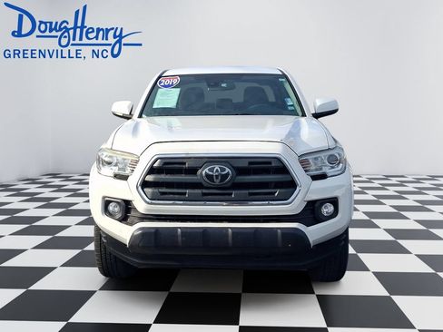 Used 2019 Toyota Tacoma SR5 RWD image 8