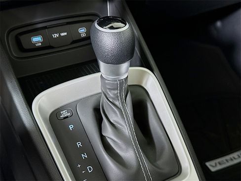 Certified 2026 Hyundai Venue SE image 10
