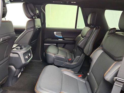 Used 2026 Ford Expedition Tremor AWD/4WD image 23