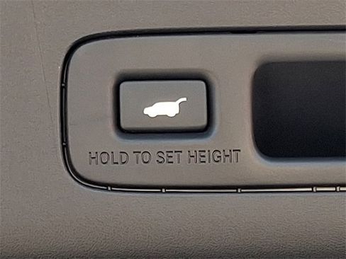 Certified 2025 Acura ADX A-Spec image 32