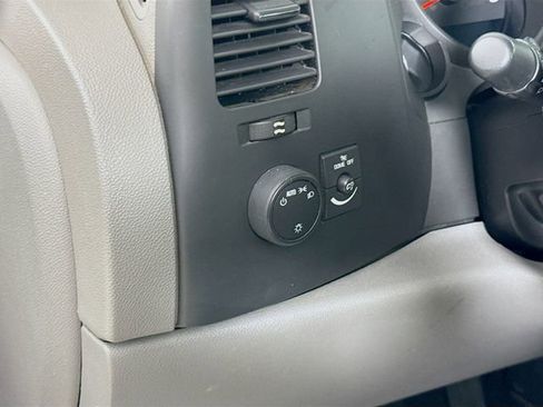 Used 2013 Chevrolet Silverado 1500 W/T AWD/4WD image 12