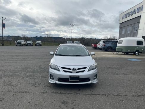 Used 2013 Toyota Corolla S w/ Premium Pkg image 9
