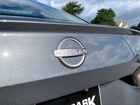 Used 2025 Nissan Altima 2.5 SV FWD image 31