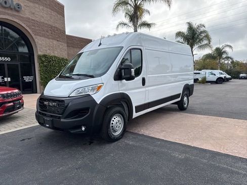 New 2026 RAM ProMaster 2500 w/ Premium Convenience Group FWD image 2