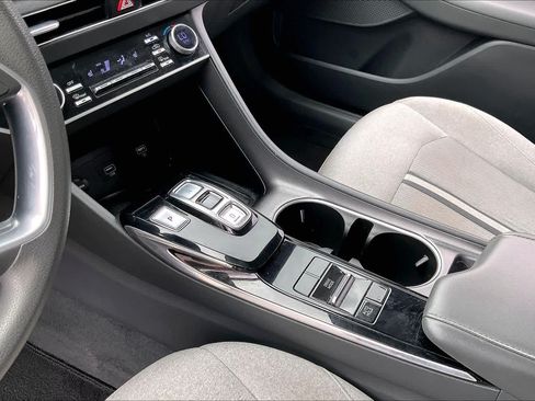 Used 2022 Hyundai Sonata SEL FWD image 15