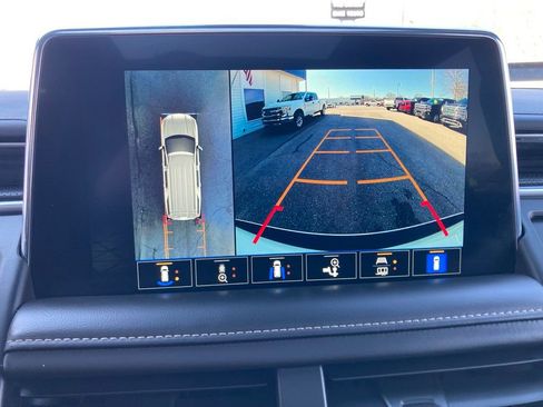 Certified 2022 GMC Yukon XL SLT w/ SLT Luxury Package image 32