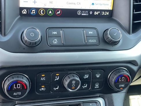 Used 2021 GMC Acadia SLT w/ Premium Package image 17