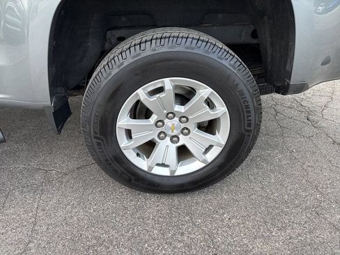 Used 2019 Chevrolet Colorado LT w/ LT Convenience Package AWD/4WD image 9